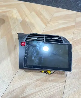 Honda Civic Radio/CD/DVD/GPS head unit