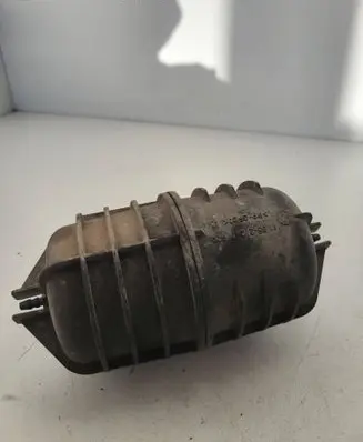 BMW 5 E60 E61 Vacuum air tank 11652247620
