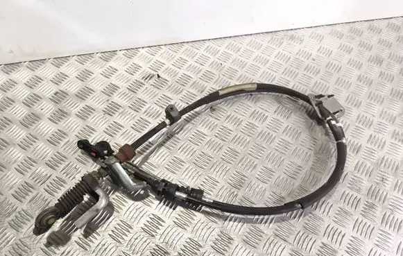 Gear shift cable linkage
