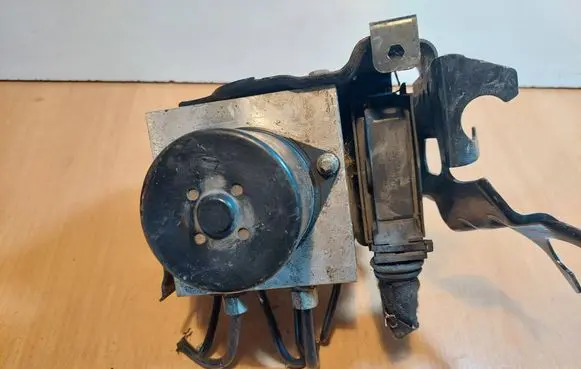 Opel Insignia A ABS Pump 22884754 16817033 16312236A