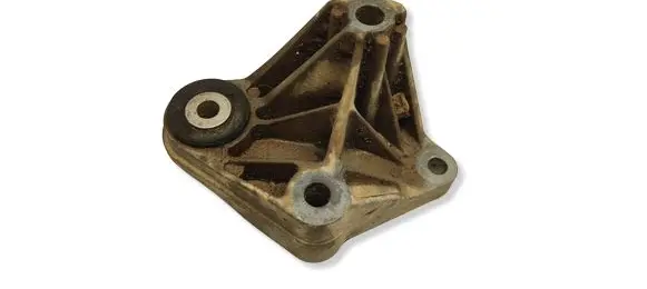 Ford Focus Gearbox mounting bracket AV616P093NA 26020