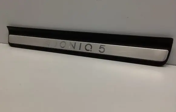 Hyundai Ioniq 5 Front sill trim cover 85884GI100