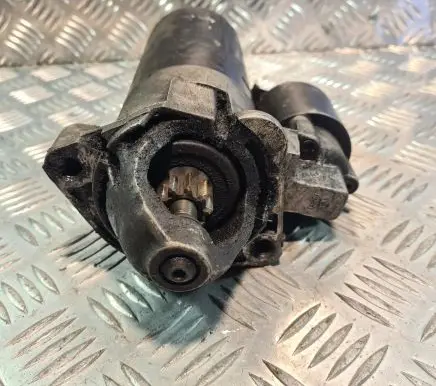 Volkswagen PASSAT B5 Starter motor