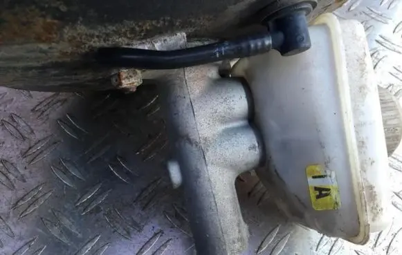 Opel Vectra B Master brake cylinder