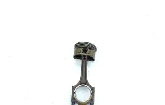 Volvo XC90 Piston with connecting rod