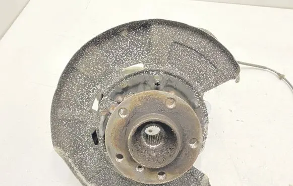 BMW X5 F15 Rear wheel hub 6879101