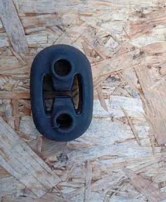 Fiat Freemont Muffler mount bracket/holder 05105110AB