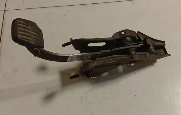Opel Astra F Brake pedal 