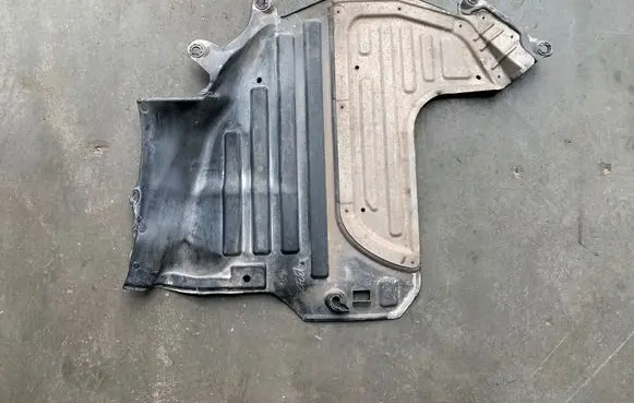 Honda CR-V Engine splash shield/under tray 74621T1GAG0