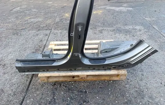 BMW 2 F45 Pillar (middle) 