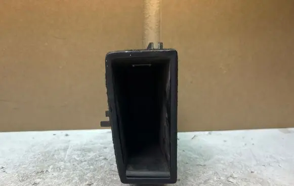 Volvo V70 Dashboard storage box/compartment 30722445 3865