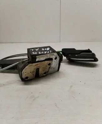Lexus IS 220D-250-350 Rear door lock 711301