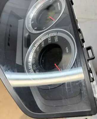 Volvo V60 Speedometer (instrument cluster) 31343325 36001836 69799610U