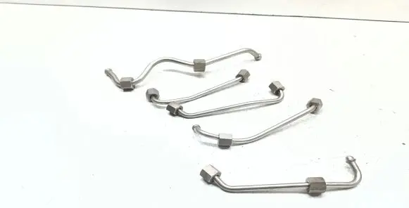 BMW 1 E81 E87 Fuel injector supply line/pipe 