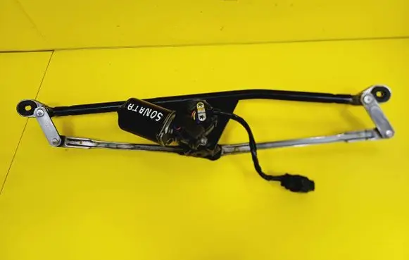 Hyundai Sonata Front wiper linkage and motor 