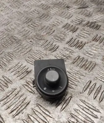 Opel Insignia A Wing mirror switch