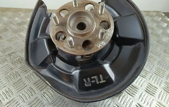 Honda CR-V Rear wheel hub