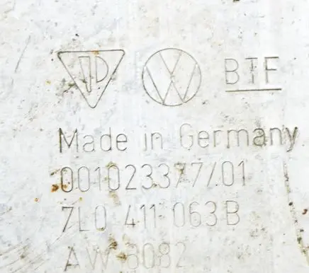 Volkswagen Touareg II Other body part 7L0411063B