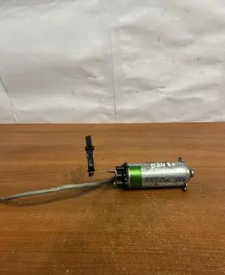 Mercedes-Benz S W140 Seat adjustment motor 0130002439 D2486