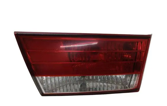 Hyundai Sonata Tailgate rear/tail lights 924033K0