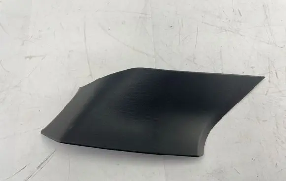 BMW iX1 (D) pillar trim (bottom) 9462339