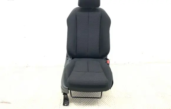 Mitsubishi Eclipse Cross Front passenger seat 