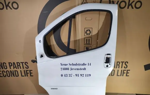 Opel Vivaro Front door 