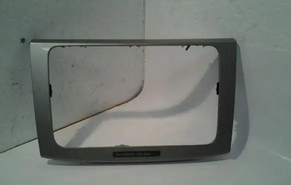 Volkswagen PASSAT B6 Radio/GPS head unit trim 3C0858069M