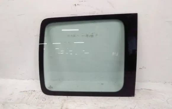 Volkswagen Caddy Rear side window