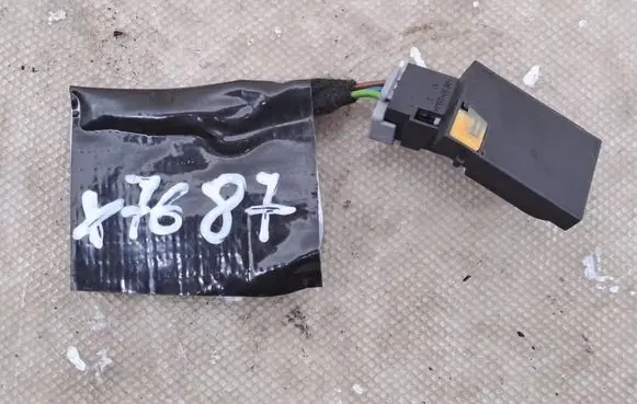 Opel Mokka B Rain sensor 9845006780