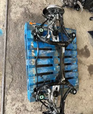 Audi A5 Rear axle beam 8w0505235ap 8W0615611
