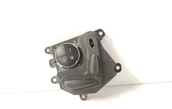 Mercedes-Benz CLS C219 Seat control switch A2118218079
