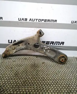 Hyundai i30 Front lower control arm/wishbone