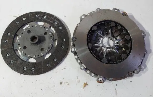 Peugeot 208 I Clutch set kit 9814068080