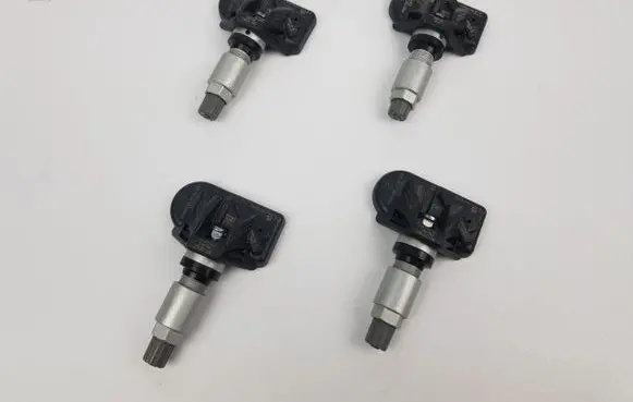 Mercedes-Benz Sprinter W907 W910 Tire pressure sensor 
