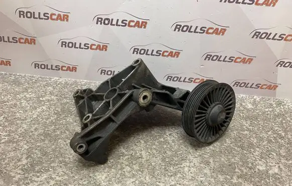 Opel Zafira A A/C compressor mount bracket 24459840