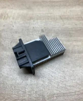 Heater blower motor/fan resistor