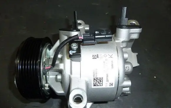 Dacia Duster II Air conditioning (A/C) compressor (pump) T99006AE