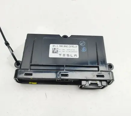 Tesla Model X Rear brake EMF control unit/module 100761800J