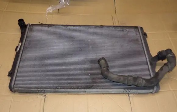 Skoda Octavia Mk2 (1Z) Coolant radiator
