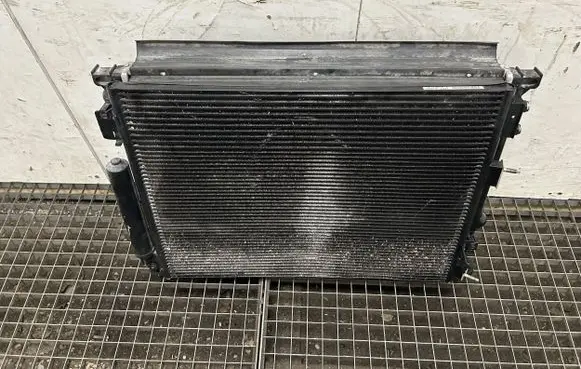 Dodge Challenger Radiator set 83403 1326C