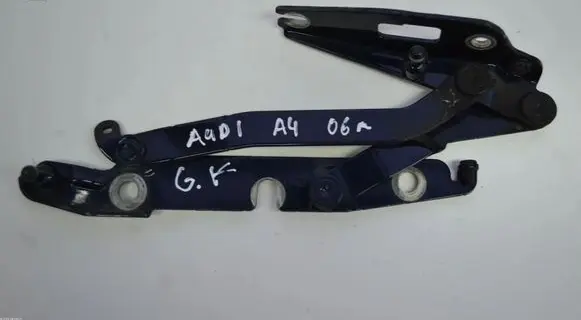 Audi A4 S4 B7 8E 8H Tailgate/trunk/boot hinge 8E5827301C