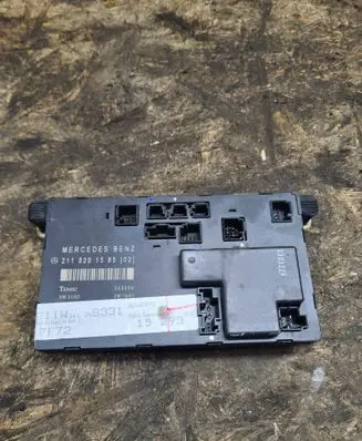 Mercedes-Benz E W211 Door control unit/module 2118201585 355554