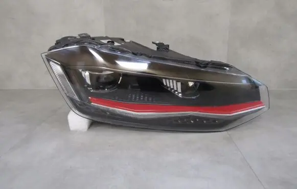 Volkswagen Polo VI Headlight/headlamp