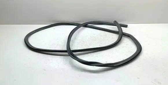BMW 5 GT F07 Engine compartment rubber 