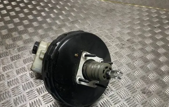 Volvo V70 Brake booster 30736894