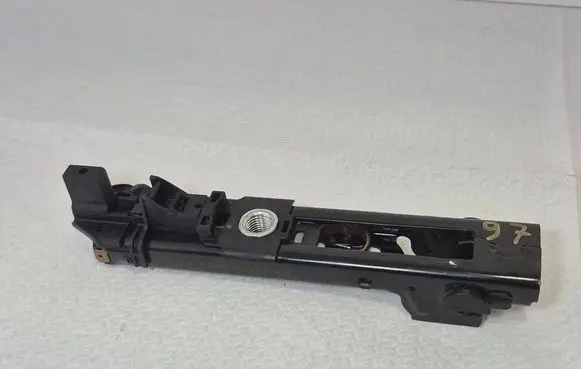 Volkswagen Golf VII Seat belt height adjuster 8V0857819