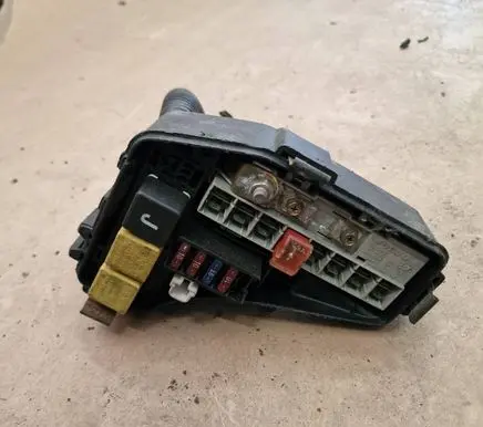 Volvo S70 V70 V70 XC Fuse box set 9128576 9162084