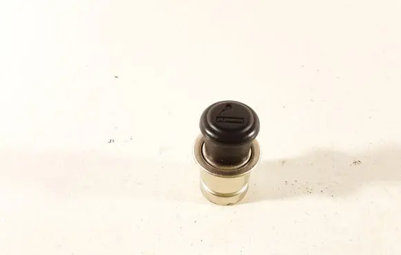 Toyota Yaris Cigarette lighter 
