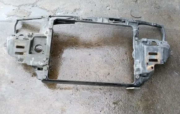 Seat Alhambra (Mk1) Radiator support slam panel